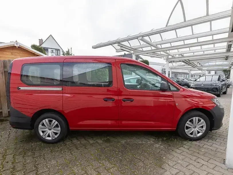 Usata VW Caddy 75 CV (55 kW) 2021 Rosso Monovolume