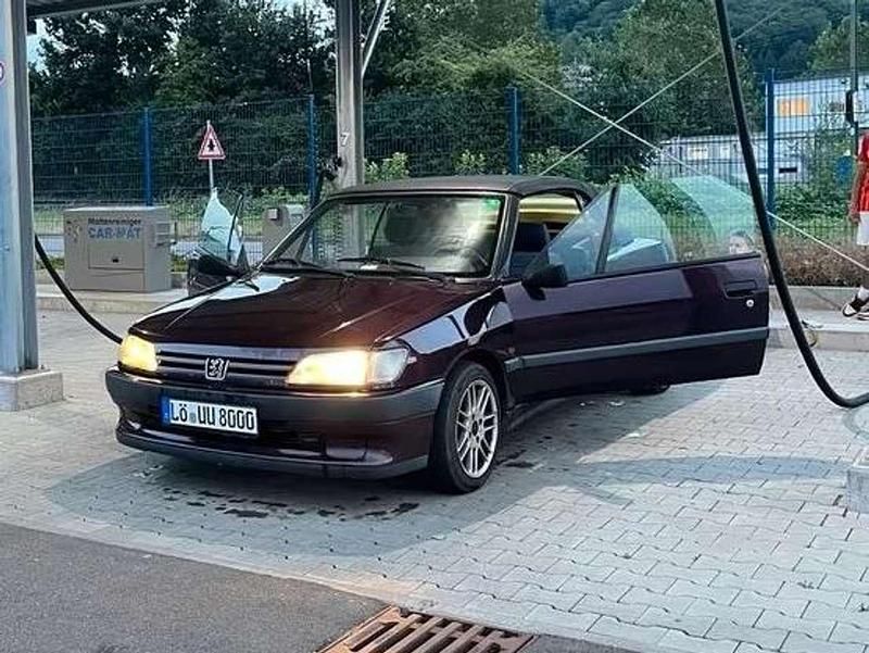 Rot Gebraucht 1996 Peugeot 306 Cabriolet Cabrio | 1.900 € - Bild 1/4