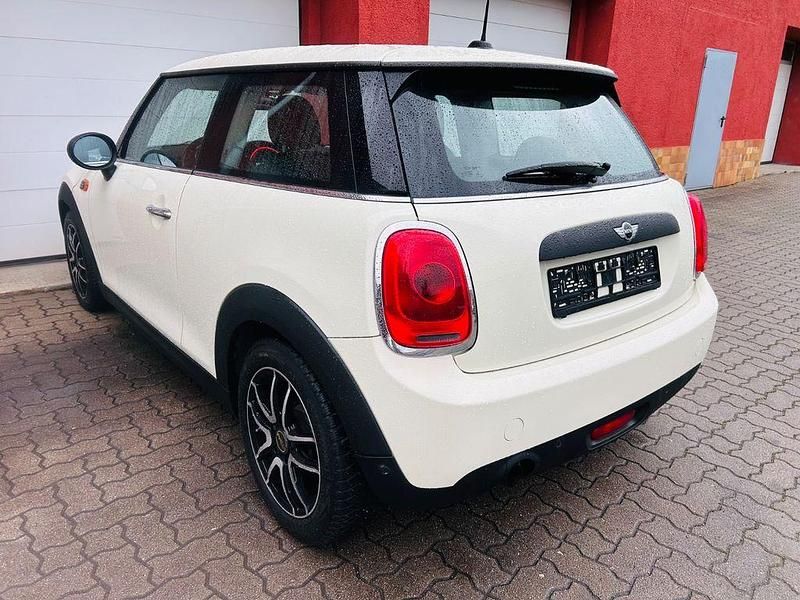 Gebraucht Mini ONE 102 PS (75 kW) 2015 Weiß Kleinwagen