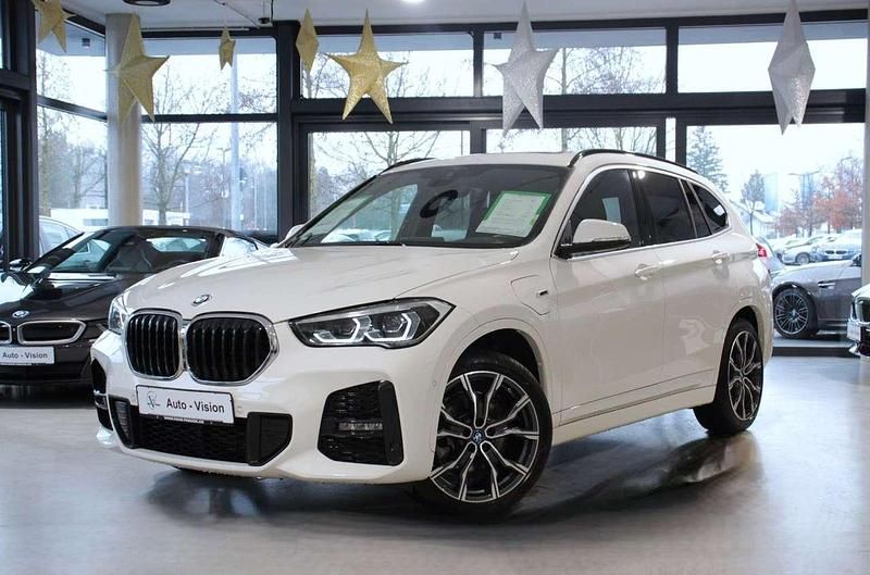 Weiß Gebraucht 2022 BMW X1 M Sport SUV | 29.700 € (Fairer Preis) - Bild 1/3