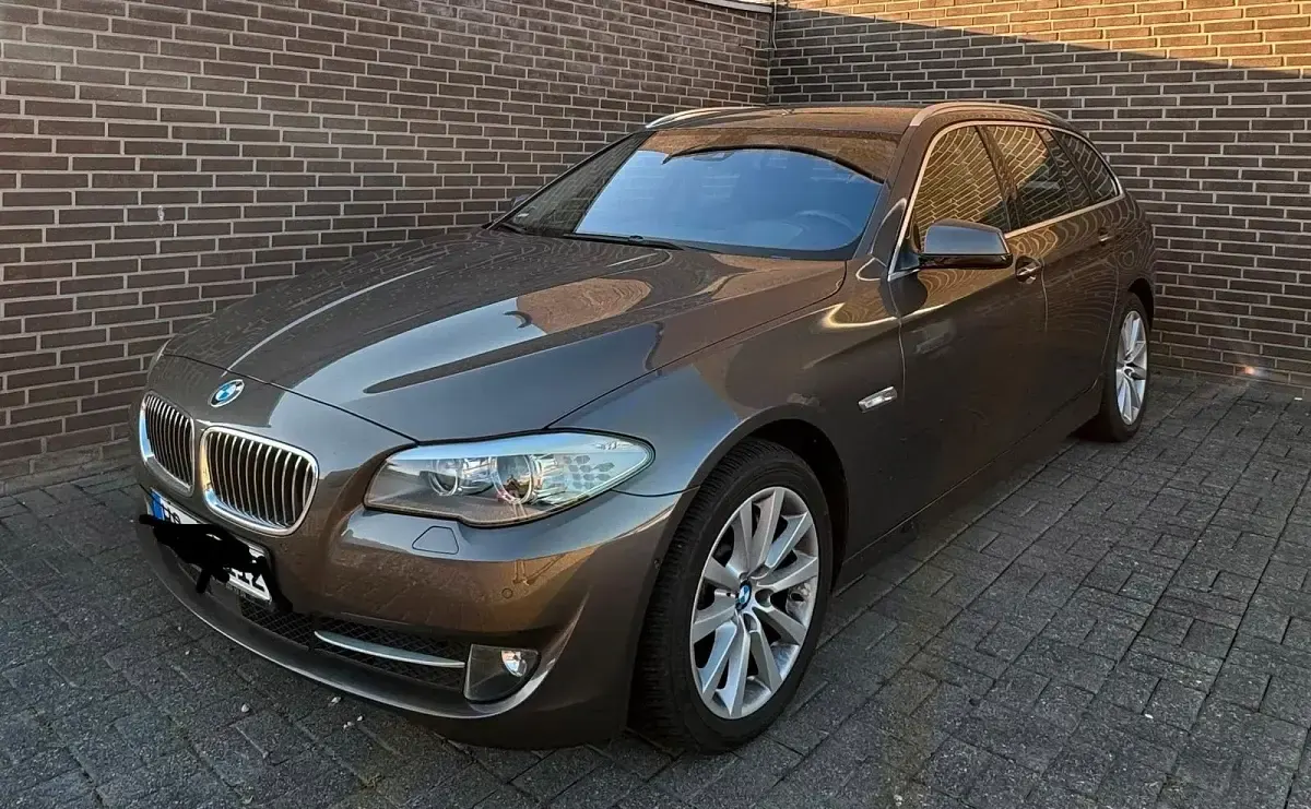 Second-hand BMW 525 218 CP (160 kW) 2012 Maro Break