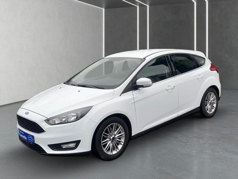 Gebraucht Ford Focus Cool & Connect 101 PS (74 kW) 2018 Weiß Limousine