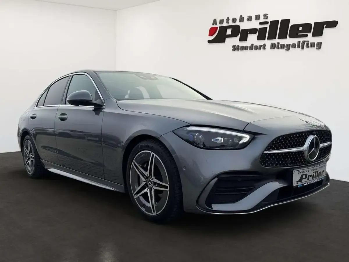 Gebraucht Mercedes C300 AMG line 265 PS (194 kW) 2023 Selenitgrau Limousine