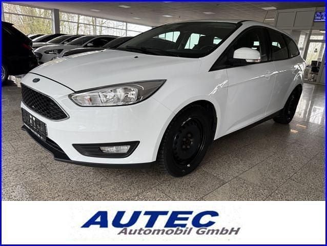 Gebraucht Ford Focus Business Edition 101 PS (74 kW) 2015 Weiss Kombi