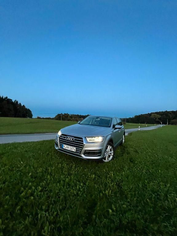 Gebraucht Audi Q7 Ambiente 218 PS (160 kW) 2016 Grau SUV