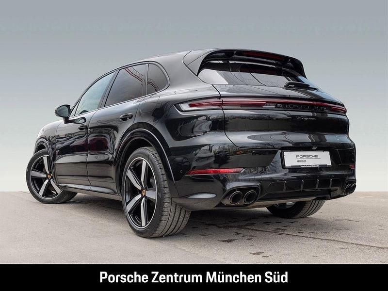 Second-hand Porsche Cayenne 470 CP (345 kW) 2025 Negru SUV