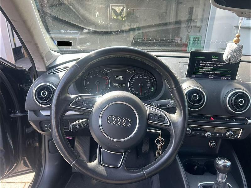 Gebraucht Audi A3 Ambition 110 PS (80 kW) 2014 Schwarz Limousine