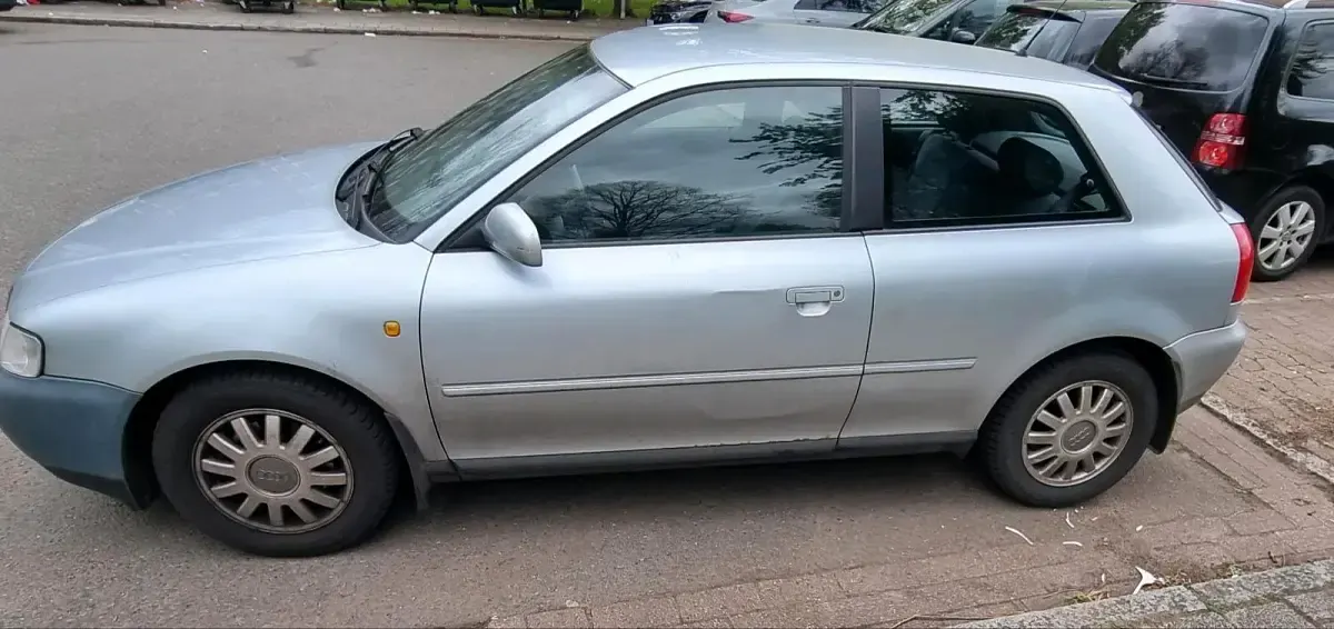 Gebraucht Audi A3 125 PS (91 kW) 1997 Silber Kleinwagen