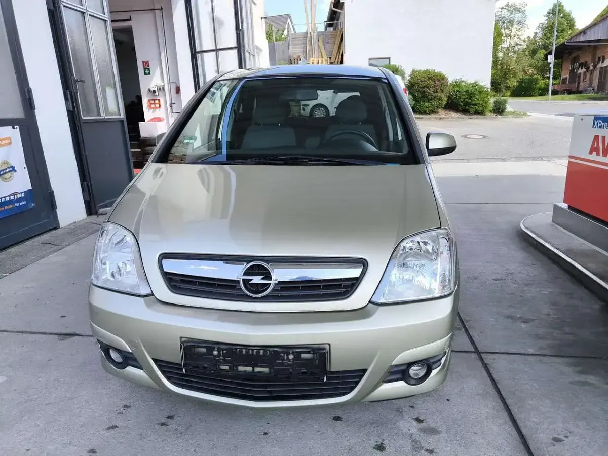 Gebraucht Opel Meriva Edition 90 PS (66 kW) 2006 Champagner silber m2 Van / Kleinbus