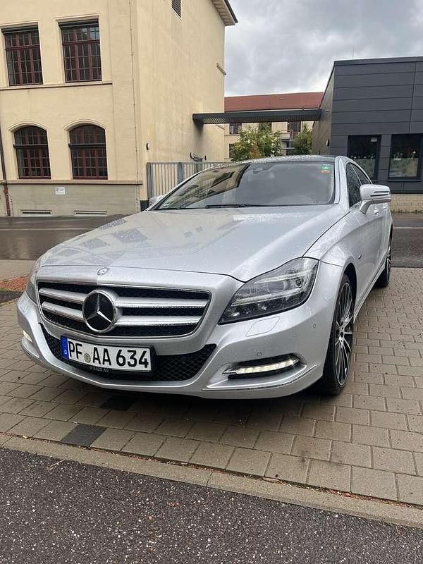 Gebraucht Mercedes CLS350 265 PS (194 kW) 2011 Silber Coupé