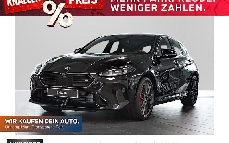 Neu BMW M135 300 PS (220 kW) 2026 Schwarz Kleinwagen