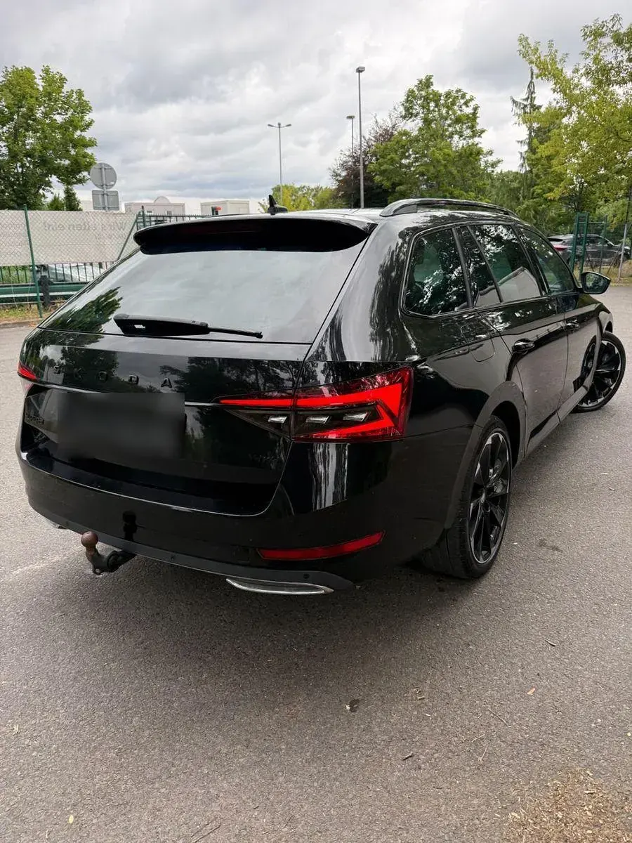 Gebraucht Skoda Superb SportLine 190 PS (139 kW) 2020 Schwarz Limousine