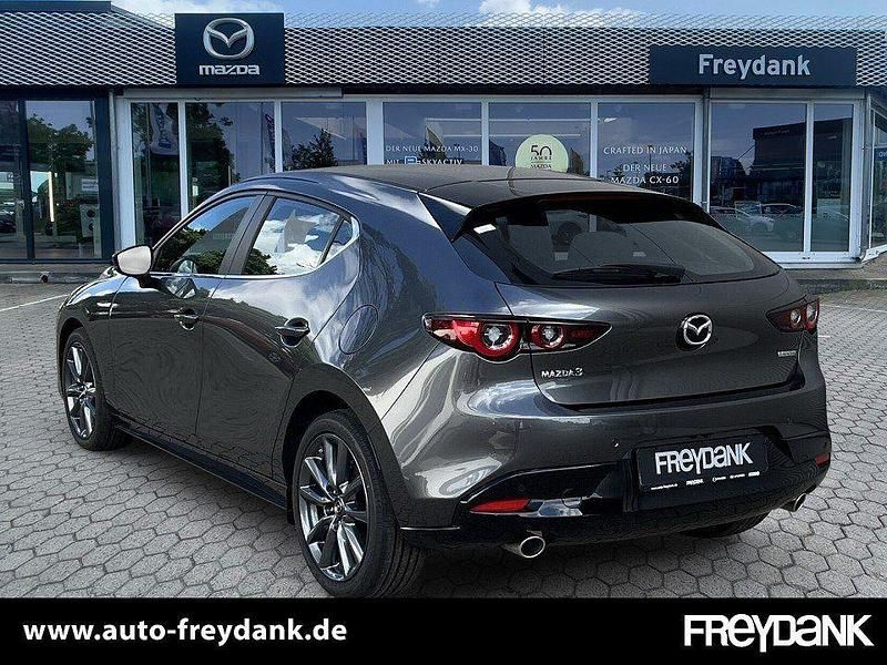 Gebraucht Mazda 3 Center-Line 140 PS (102 kW) 2025 Machine gray Limousine