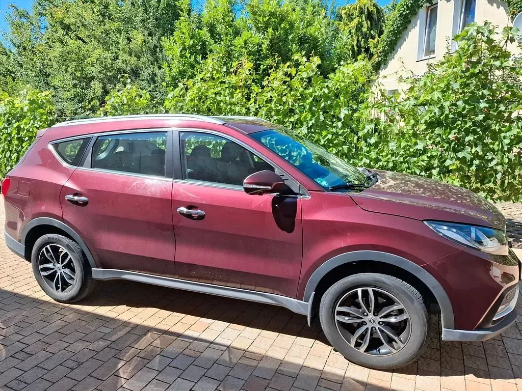 Gebraucht DFSK 580 145 PS (106 kW) 2021 Rot SUV