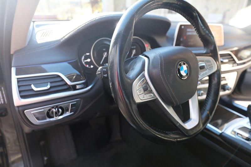 Gebraucht BMW 740 Executive 320 PS (235 kW) 2016 Schwarz Limousine