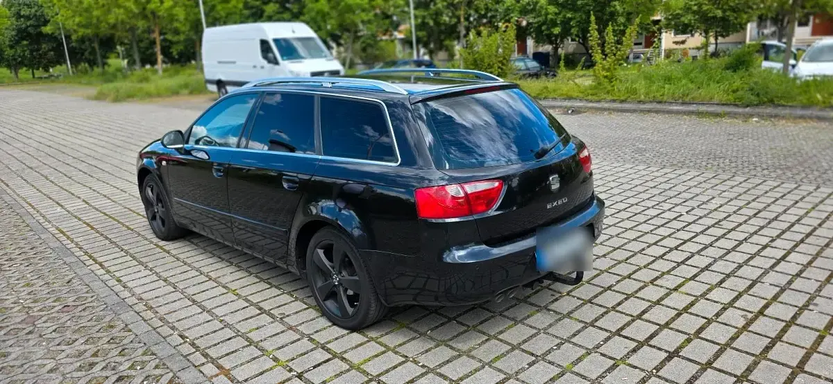 Gebraucht Seat Exeo 143 PS (105 kW) 2011 Schwarz Kombi