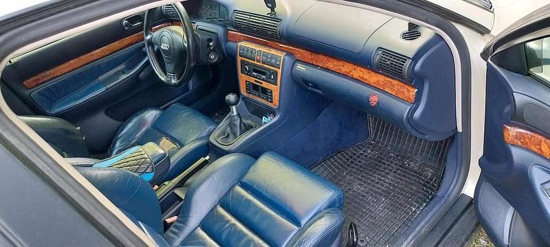 Gold Gebraucht 1998 Audi A4 Kombi | 800 € (Superpreis) - Bild 1/4