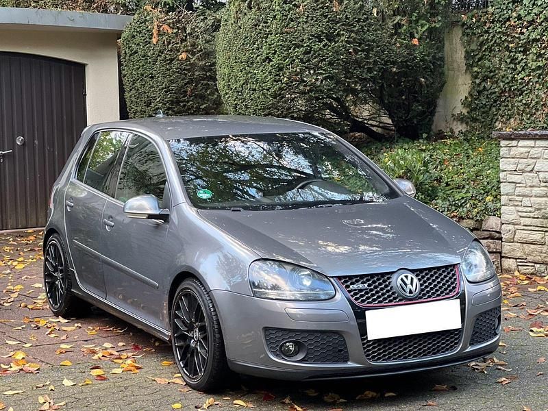 Grau Gebraucht 2008 VW Golf V Sport Limousine | 4.990 € - Bild 1/4