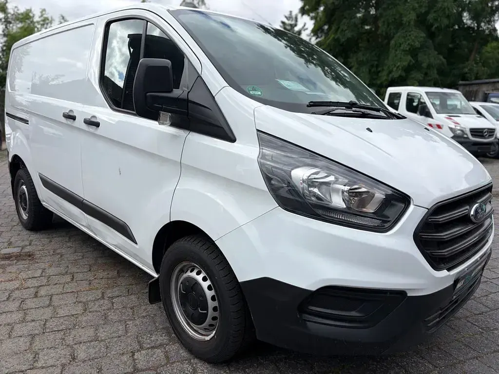 Gebraucht Ford Transit Custom 105 PS (77 kW) 2022 Weiß Van