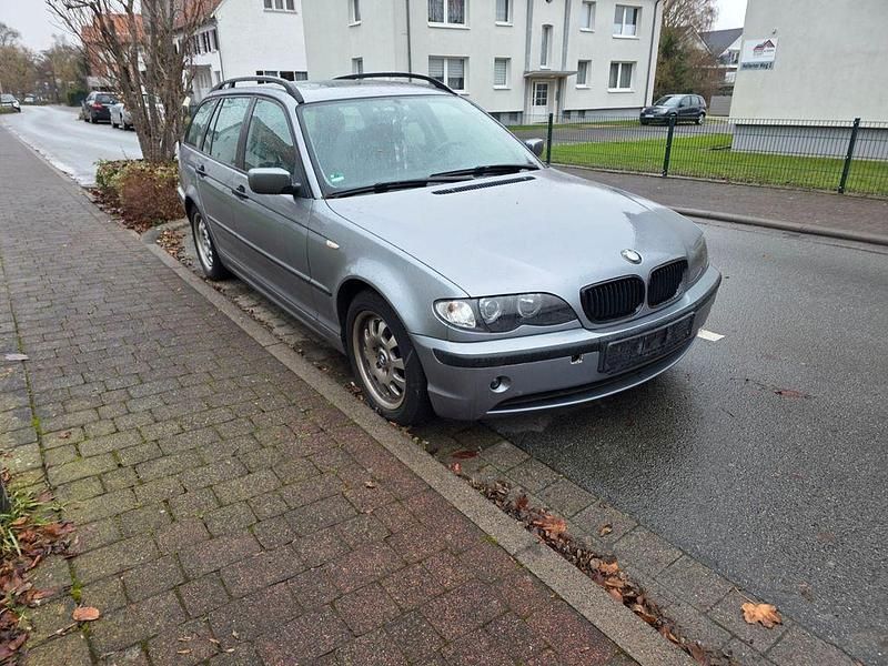 Gebraucht BMW 320 150 PS (110 kW) 2005 Silber Kombi