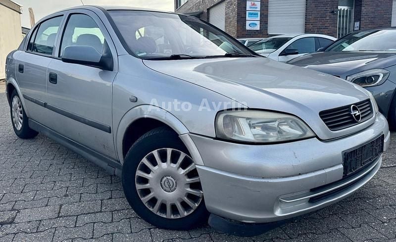 Gebraucht Opel Astra Elegance 101 PS (74 kW) 2001 Silber Limousine