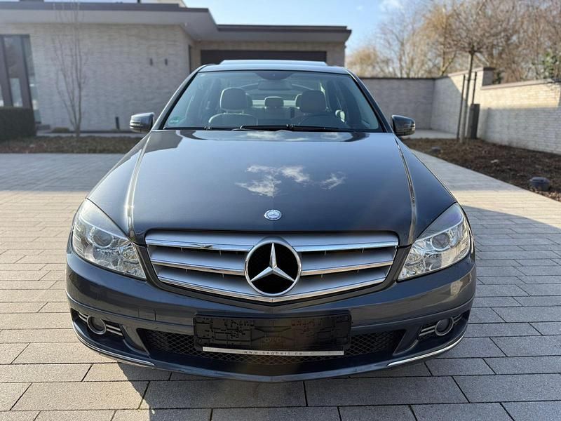 Gebraucht Mercedes C200 Avantgarde 184 PS (135 kW) 2009 Grau Limousine