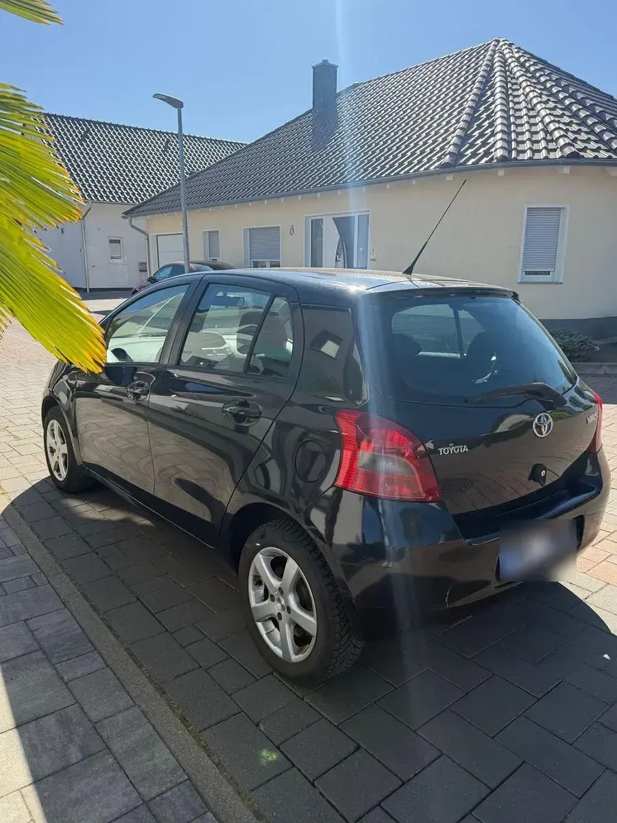 Gebraucht Toyota Yaris Sol 69 PS (50 kW) 2006 Schwarz Kleinwagen