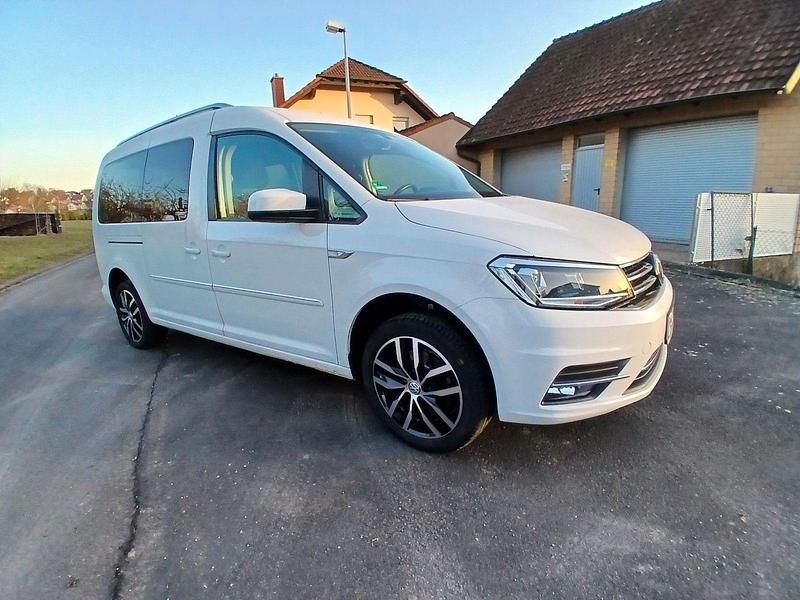 Gebraucht VW Caddy Maxi 125 PS (91 kW) 2016 Weiß Van / Kleinbus