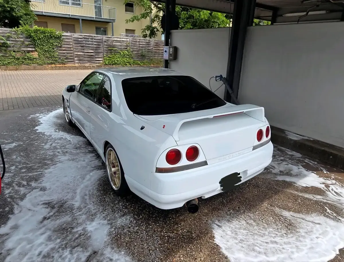Gebraucht Nissan Skyline 250 PS (183 kW) 1997 Weiß Limousine
