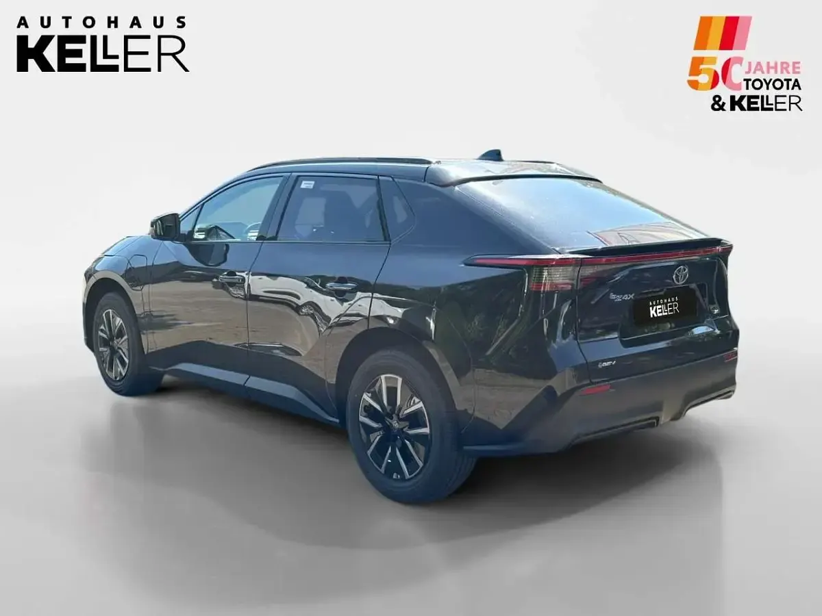 Neu Toyota bZ4X 166 kW (226 PS) 2026 Attitude black mc SUV