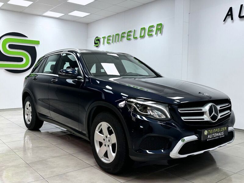 Cavansitblau metalliclack Gebraucht 2019 Mercedes GLC250 SUV | 30.990 € (Guter Preis) - Bild 1/4