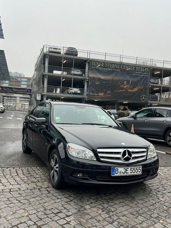 Gebraucht Mercedes C220 170 PS (125 kW) 2010 Schwarz Limousine
