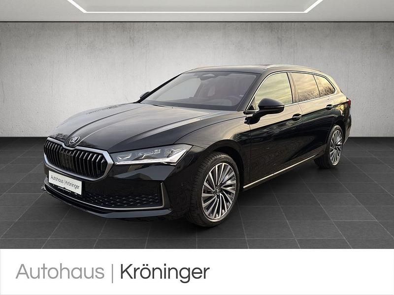 Schwarz Gebraucht 2025 Skoda Superb LAURIN & KLEMENT Kombi | 43.490 € (Superpreis) - Bild 1/4