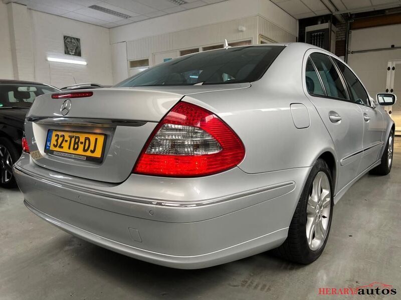 Gebraucht Mercedes E280 Avantgarde 231 PS (169 kW) 2006 Grau Limousine