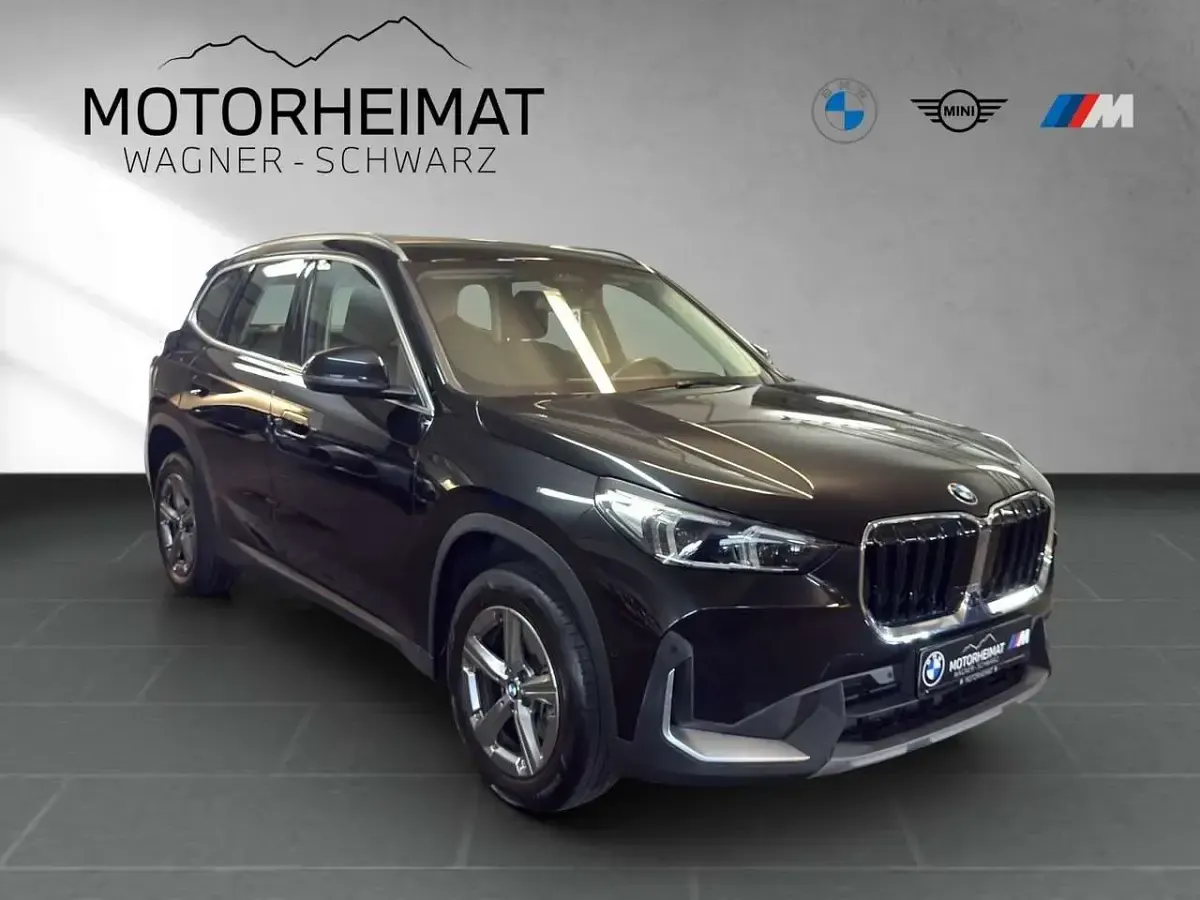 Używany BMW X1 136 KM (100 kW) 2023 Czarny SUV