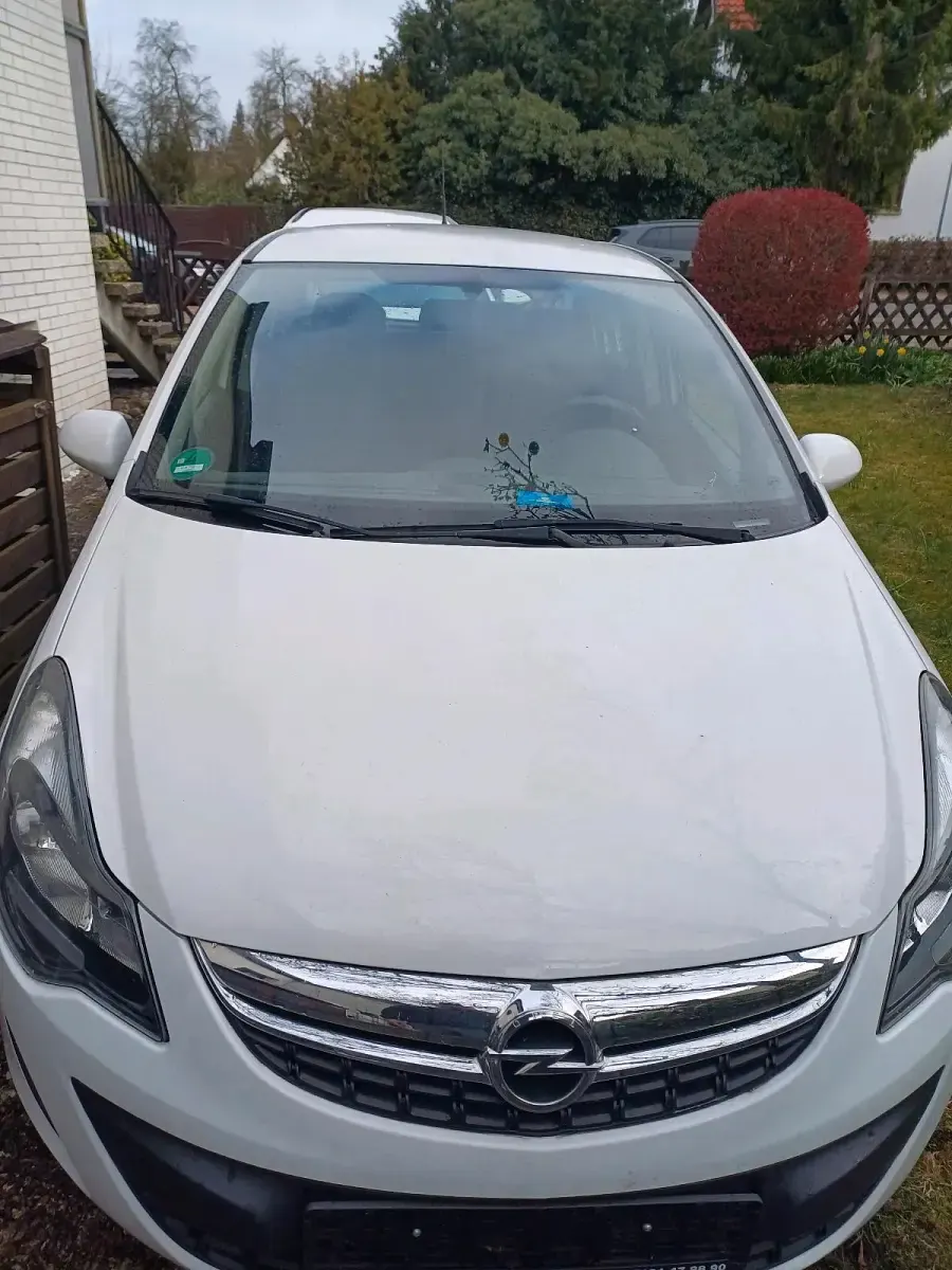 Gebraucht Opel Corsa 69 PS (50 kW) 2014 Weiß Kleinwagen