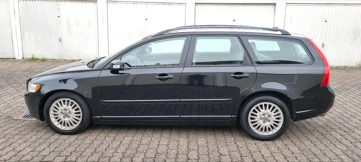 Gebraucht Volvo V50 179 PS (131 kW) 2008 Schwarz Kombi