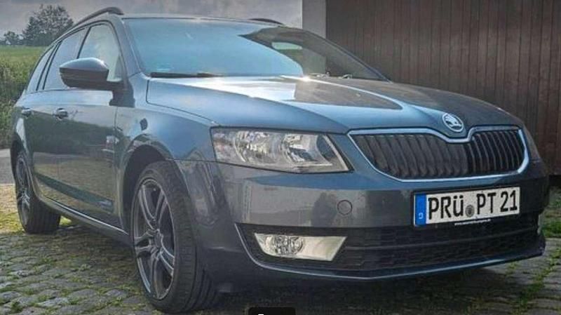 Grau Gebraucht 2016 Skoda Octavia Joy Kombi | 10.500 € (Fairer Preis) - Bild 1/4