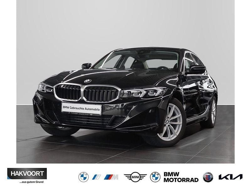 Black sapphire Gebraucht 2023 BMW 318 Sport Line Limousine | 30.980 € (Fairer Preis) - Bild 1/4
