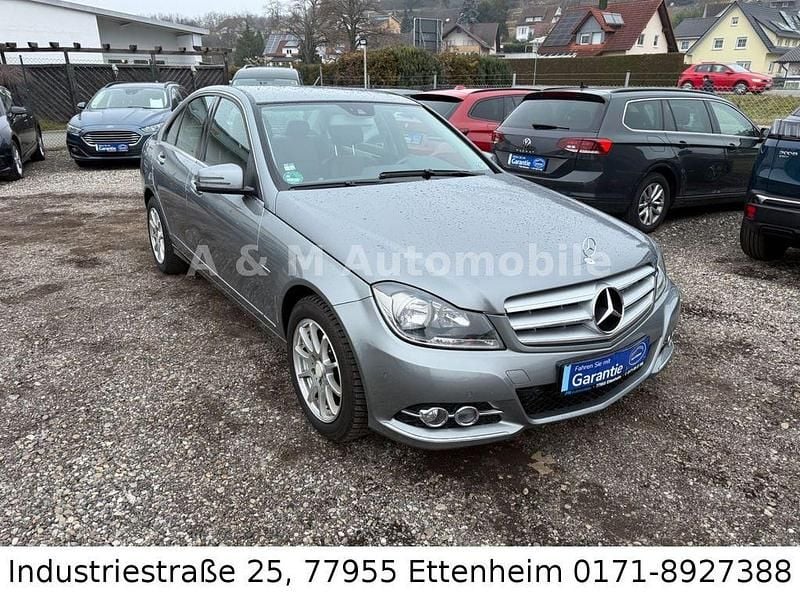 Gebraucht Mercedes C180 156 PS (114 kW) 2011 Silber Limousine