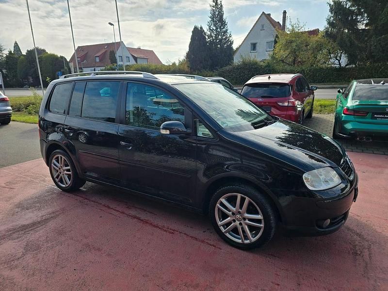 Schwarz Gebraucht 2006 VW Touran Highline Van / Kleinbus | 799 € (Superpreis) - Bild 1/4