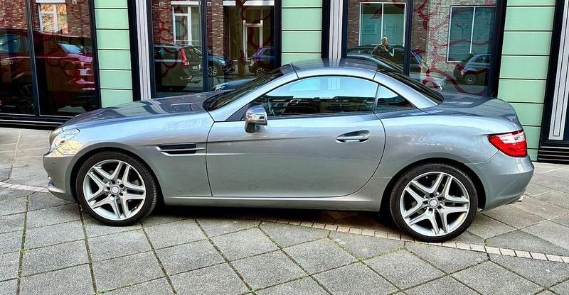 Gebraucht Mercedes SLK200 184 PS (135 kW) 2011 Silber Cabrio
