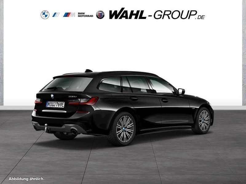 Gebraucht BMW 330e M Sport 252 PS (185 kW) 2022 Schwarz Kombi