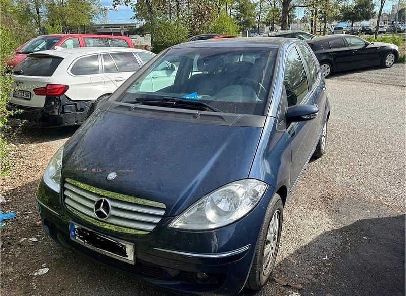 Gebraucht Mercedes A180 Elegance 109 PS (80 kW) 2007 Blau Van / Kleinbus
