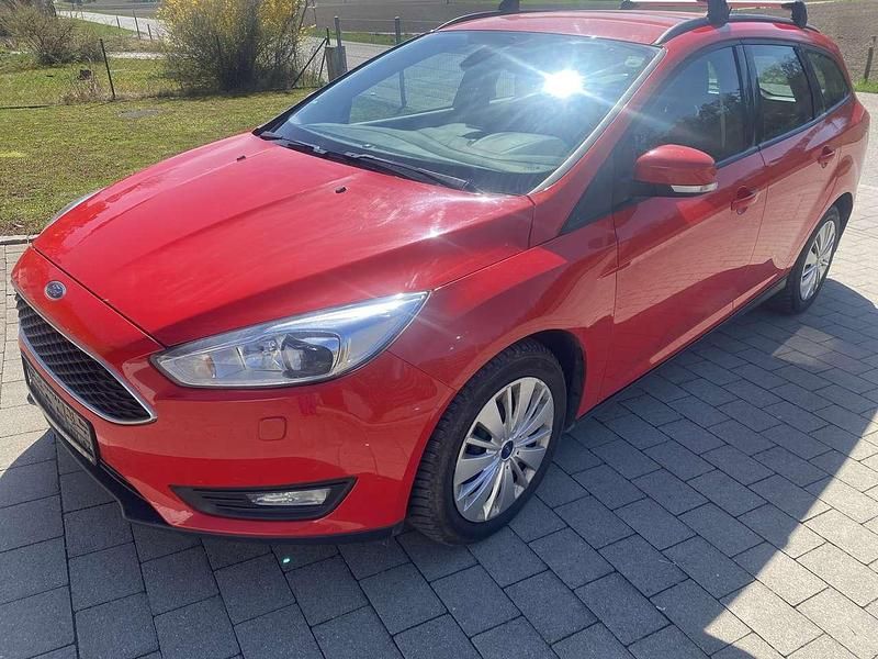 Racerot Gebraucht 2015 Ford Focus Business Edition Kombi | 5.950 € (Guter Preis) - Bild 1/4