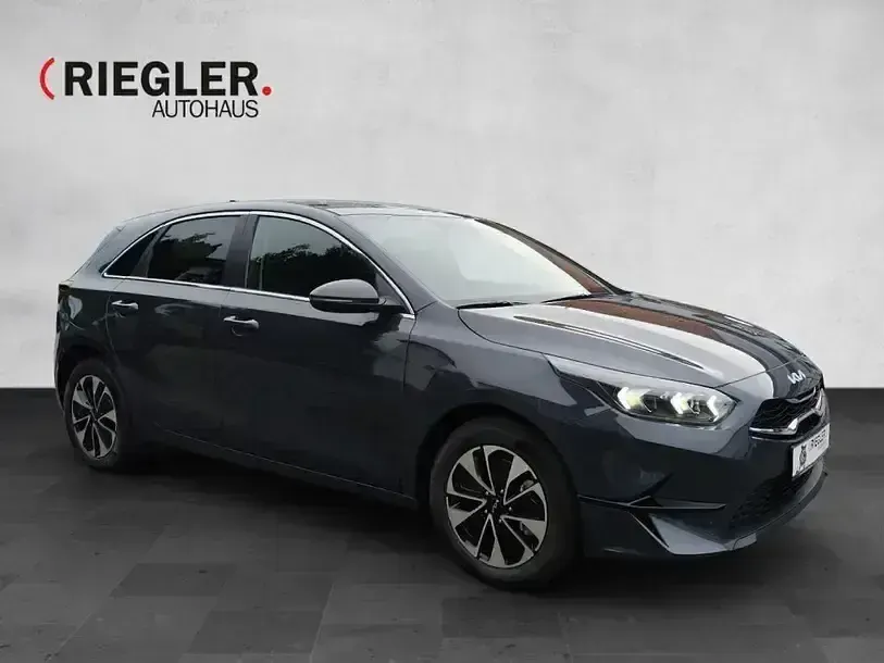 Neu Kia Ceed 2025 Grau Kleinwagen