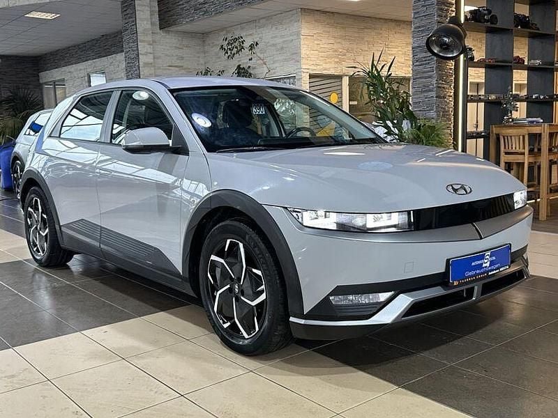 Grau Gebraucht 2022 Hyundai Ioniq 5 SUV | 20.900 € (Guter Preis) - Bild 1/4