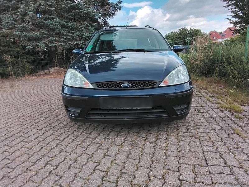 Blau Gebraucht 2001 Ford Focus Finesse Kombi | 1.295 € (Fairer Preis) - Bild 1/4