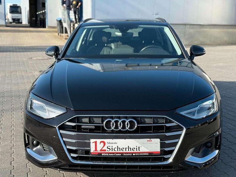 Gebraucht Audi A4 Advanced Plus 204 PS (150 kW) 2022 Schwarz Kombi