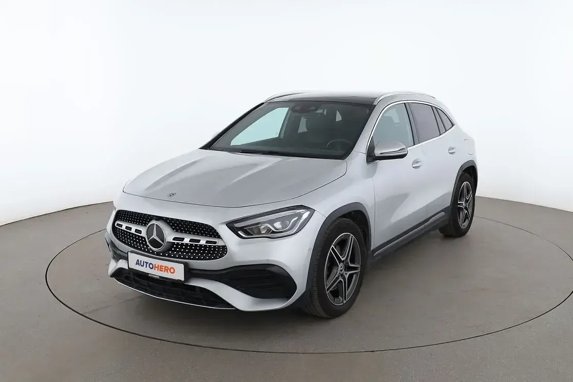 Gebraucht Mercedes GLA250 AMG line 224 PS (164 kW) 2020 SUV